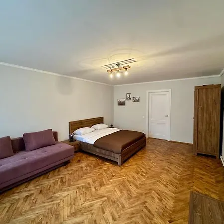 вірменська 12 Apartment *